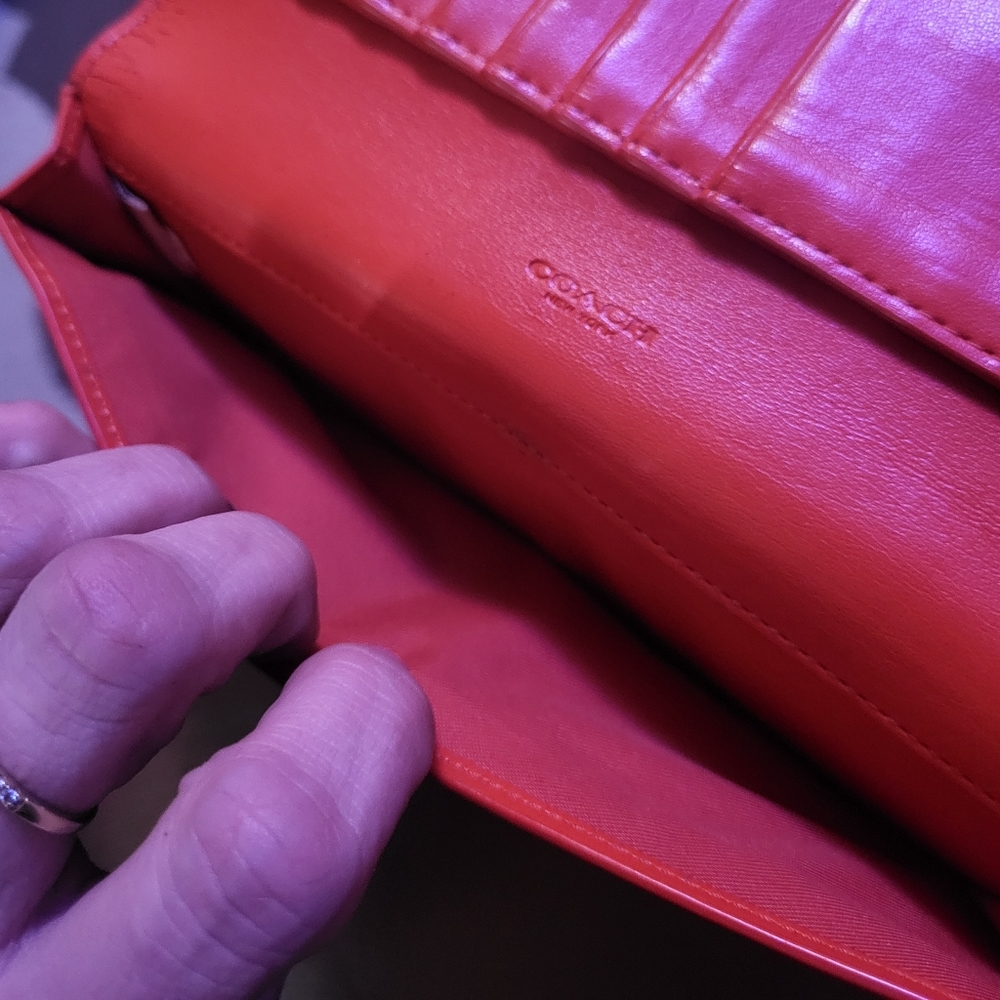 Coach Wallet - Picture 7 of 8
